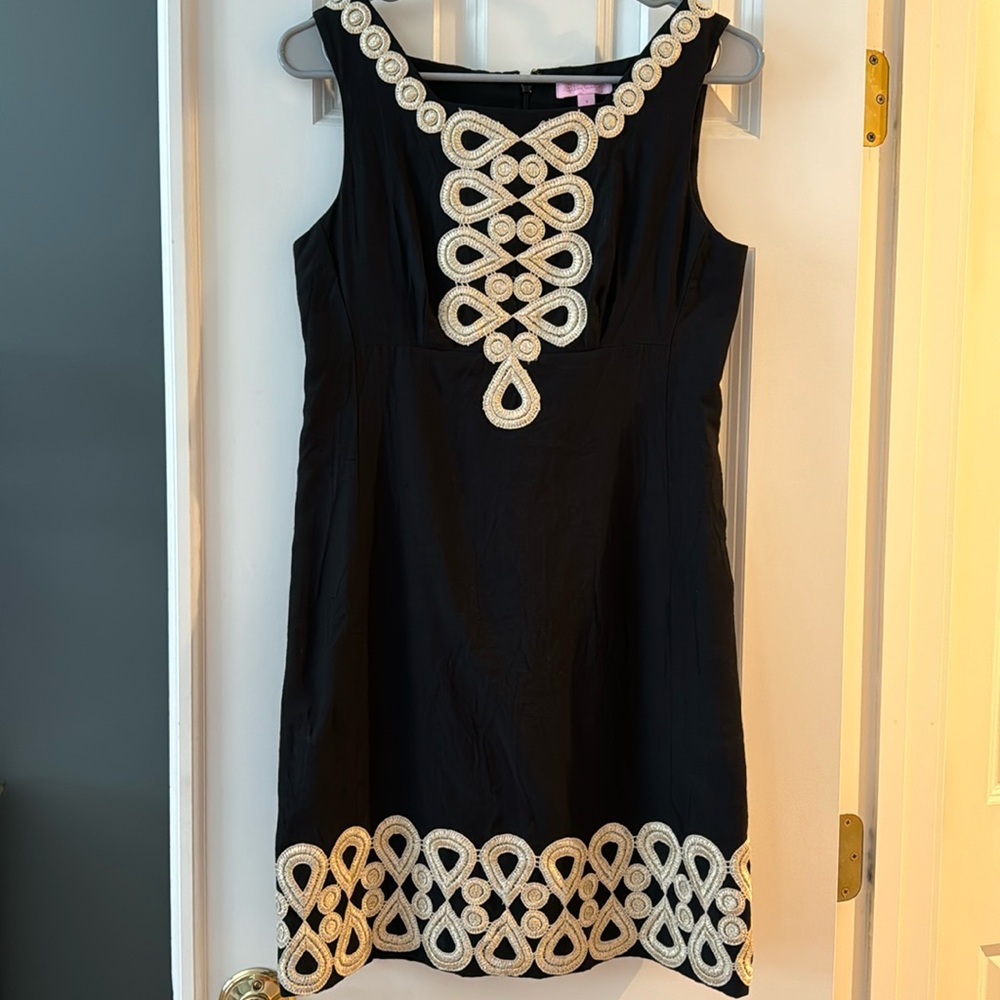 Stunning, elegant, black and gold lily dress!
